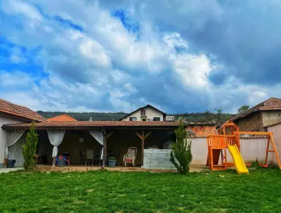 Cozy home for kids of all ages - Barbaronite