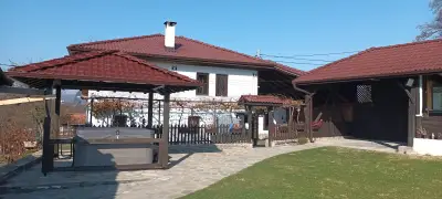Къща за гости Хриси
