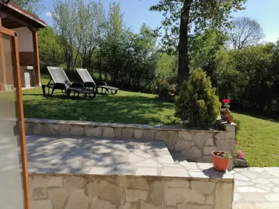 Къщи за гости "Залеза & Зората"
