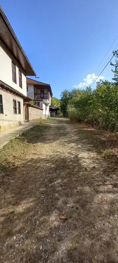 Бащината къща