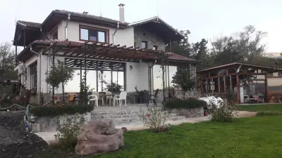 Vila Marina Ilkoni at Jrebchevo dam