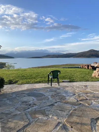 Vila Marina Ilkoni at Jrebchevo dam