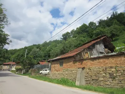 Къща за гости "Добруджанка" село Бели Осъм , Троянско