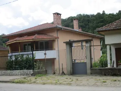КЪЩА ЗА ГОСТИ ЛУИЗА