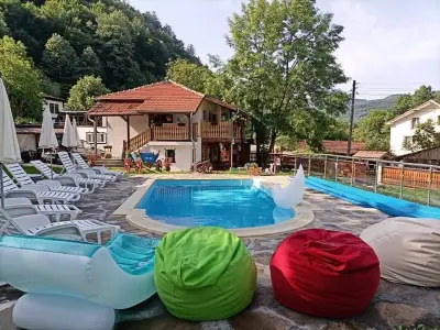 Комплекс къщи за гости Старото Скандало- къща 1 и къща 2