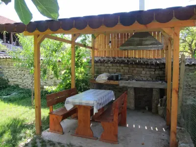 Къща за гости Вила Мика (Guest house Vila Mika)