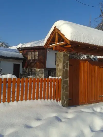 Къща за гости Диляна