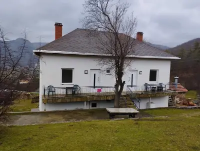 Стаи за гости La place Студен кладенец