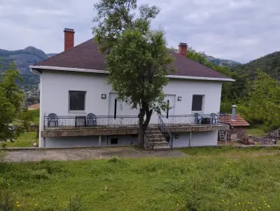 Стаи за гости La place Студен кладенец