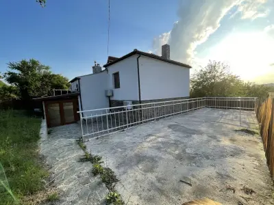 DeTY’s Guest House