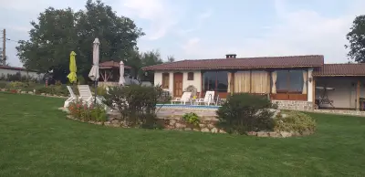Старият Орех