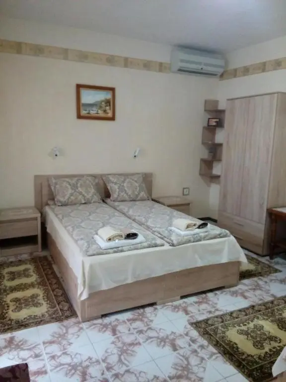 Стандартно тройно студио