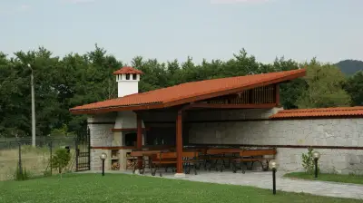 Къща за гости "ИРИС"