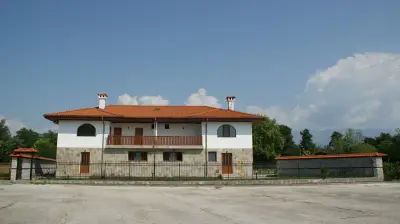 Къща за гости "ИРИС"