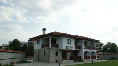 Къща за гости "ИРИС"