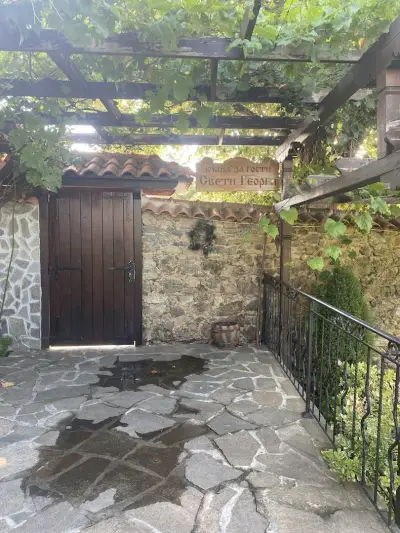 Къща за гости „Свети Георги"