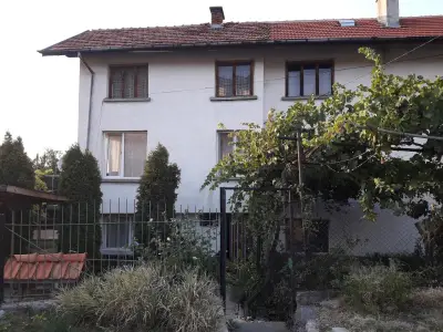 Къща ИВОНА