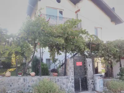 Къща ИВОНА