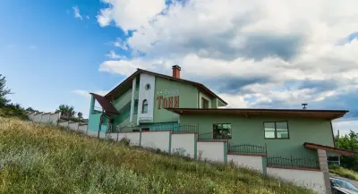 Вила Тони