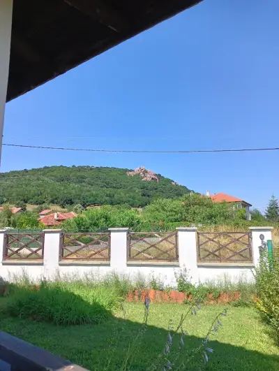 Стаи за гости "Костадиновци"
