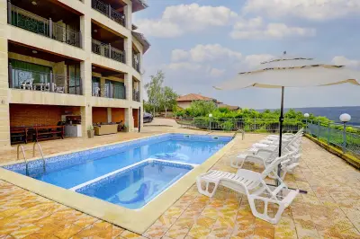 Villa Makeli