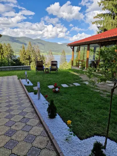 Къща за гости PARADISE