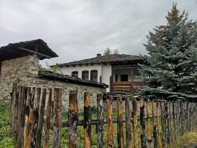 Портите / The Gates