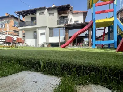 Bóris House