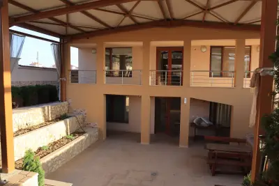 Hani Guest House