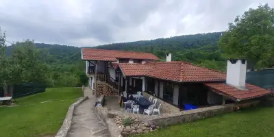 КЪЩА ЗА ГОСТИ ВАСИЛЕНА
