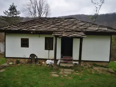 ВИЧЕВАТА КЪЩА