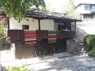 Къща за гости с. Боженци "Къща на архитекта" .
