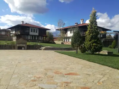 Господинови къщи