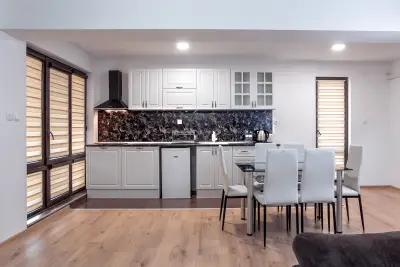 Хотел Active Apartments