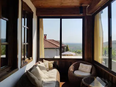 Guest house Four Seasons