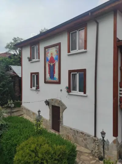Къщата с Параклиса