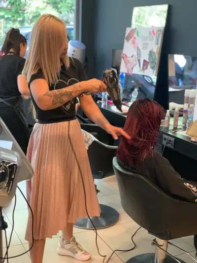 Salon Stephan Iztok