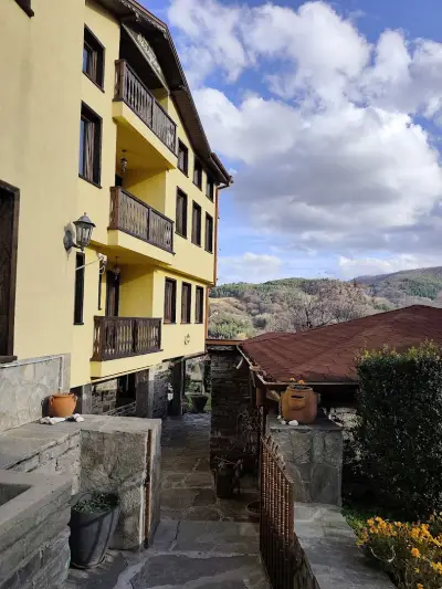 Къща за гости Лазарови