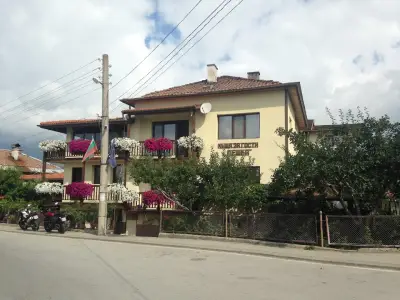 Къща за гости Яна