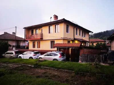Къща за Гости Ценови