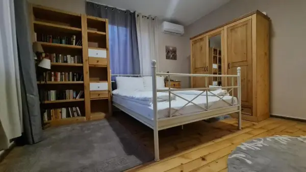 Къща с 5 спални