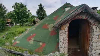 Къща за гости Звездобройна / Yablanitsa Balkan Huts