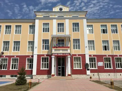 Първо основно училище "Христо Ботев"
