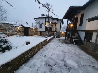 Къща за гости "Белите манастири" с.Карлуково