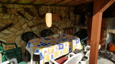 Lion Cottage - Guest House/Къща за гости