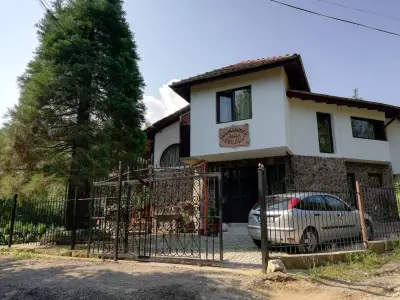 Makedonska kushta Sekvoya