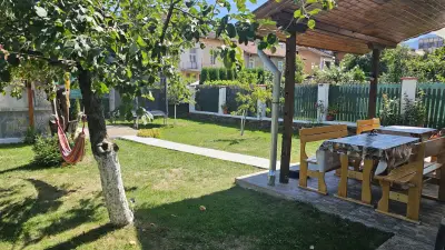 Къща за гости “Family”