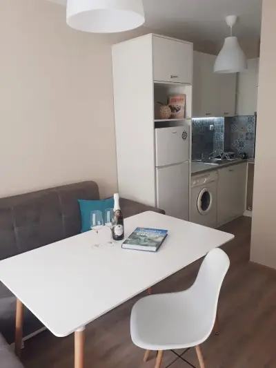 HostEx Meraki Apartment