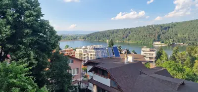 Тора Бора Къща за Гости