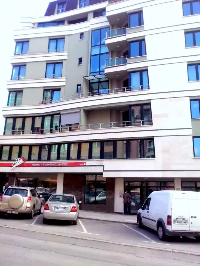 Baratero Club Apartments Underground Parking and eCars station